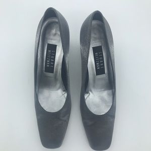Stuart Weitzman Designer Gray Metallic Pump 8B